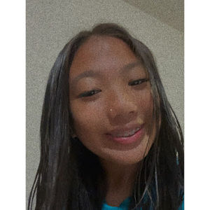 Meet your Posher, Chloe